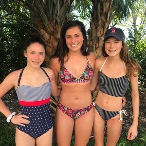 Meet your Posher, Claire